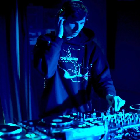 Fusiøn — Adelaide DJ