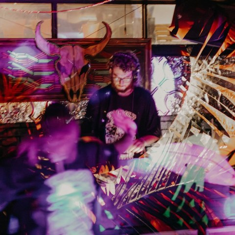 Tzusi — Adelaide DJ