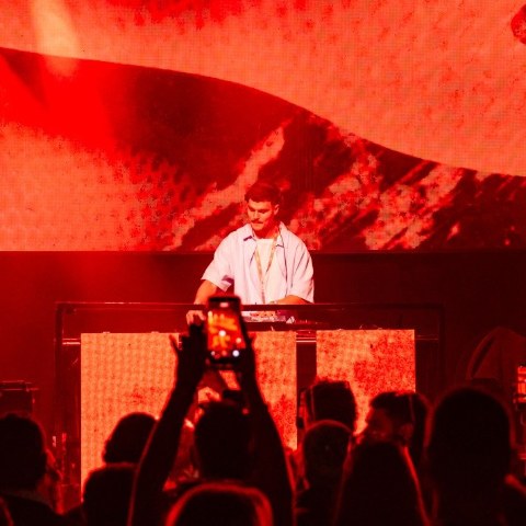 Robes — Adelaide DJ
