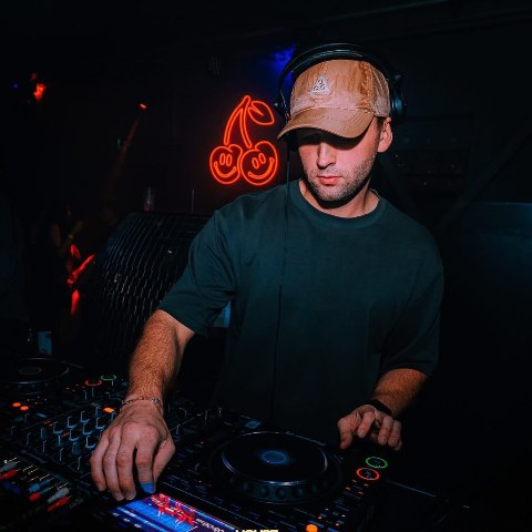 Mons — Adelaide DJ