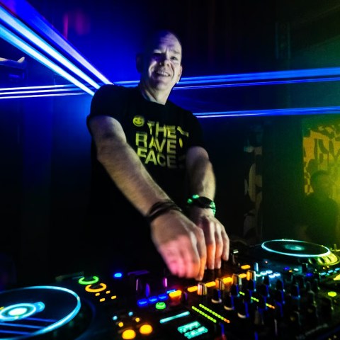 Dav — Adelaide DJ
