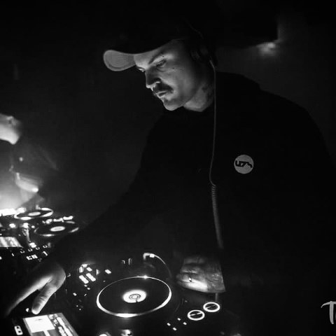 UTS — Adelaide DJ