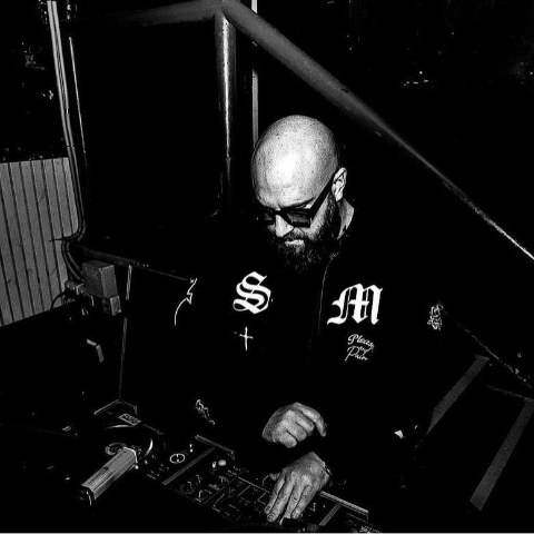 Louis F — Adelaide DJ