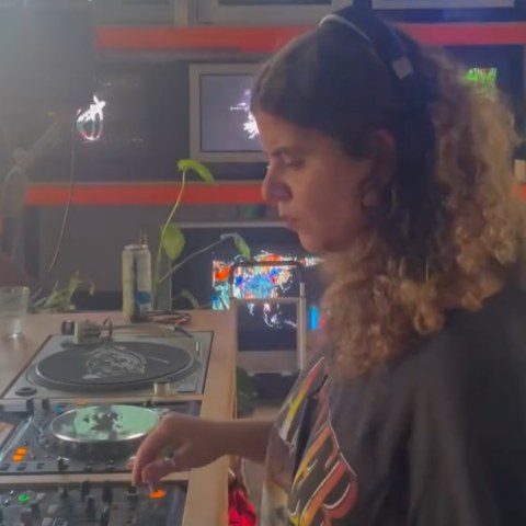 Makybe Diva — Adelaide DJ