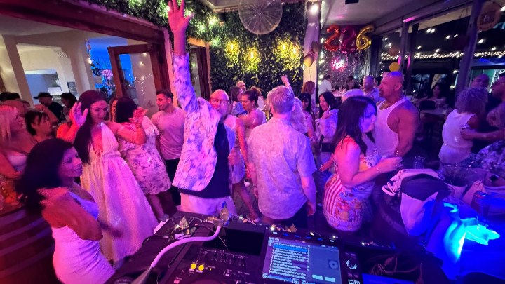 Friday Night Fever at Bacchus Bar
